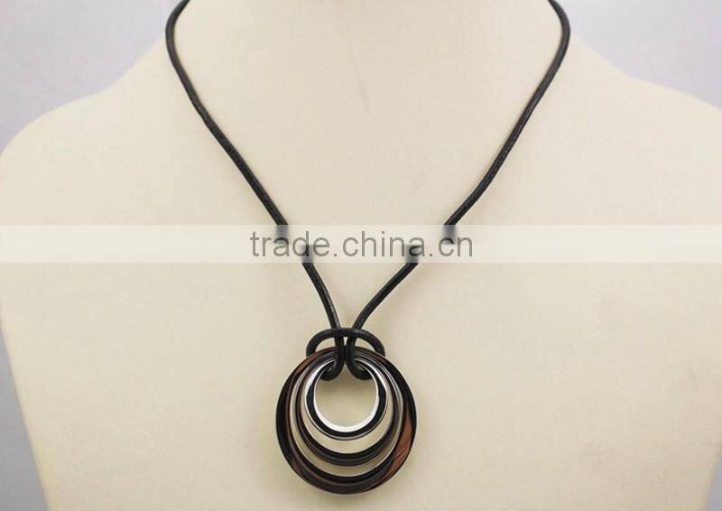 Handmade Stainless Steel Circle Pendant Necklace