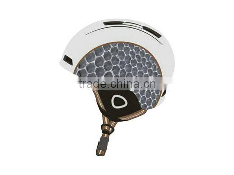 High Credit Winter Safety Helmet With Chin Strap