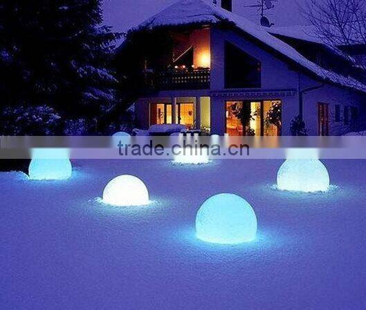 2016 beautiful christmas led snowflake eco-friend plastic ball/hot selling outdoor ornament led ball