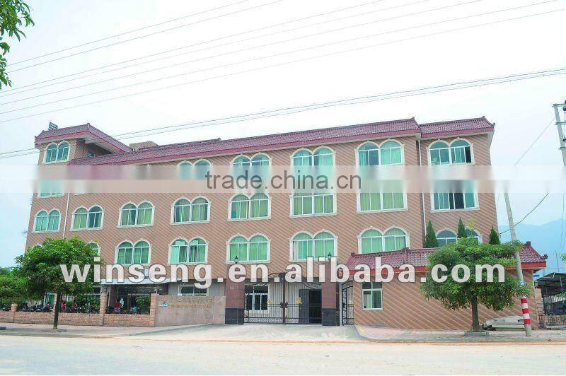 Vicacci CHRISTMAS Cultural Costume Figurine