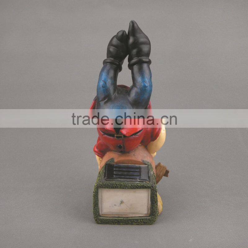 Chines Supplier Resin Solar Light Garden Lawn Dwarfs,Garden Gnome with Solar Light