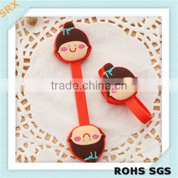 High quality fancy mini girl diy earphone holder/soft rubber earphone holder