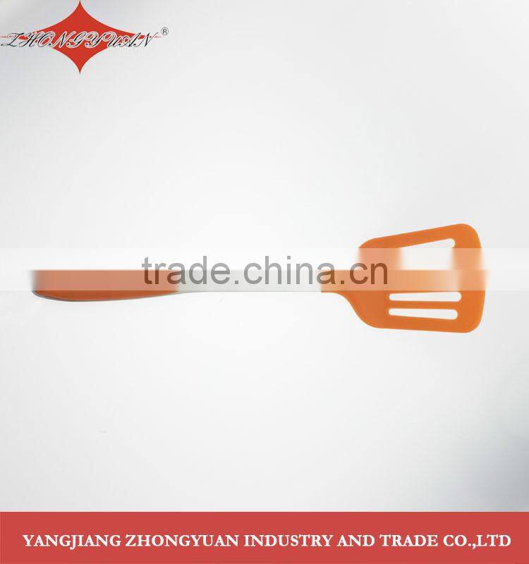 Nylon slotted spatula and spaghetti server kitchen accessory with PP handle