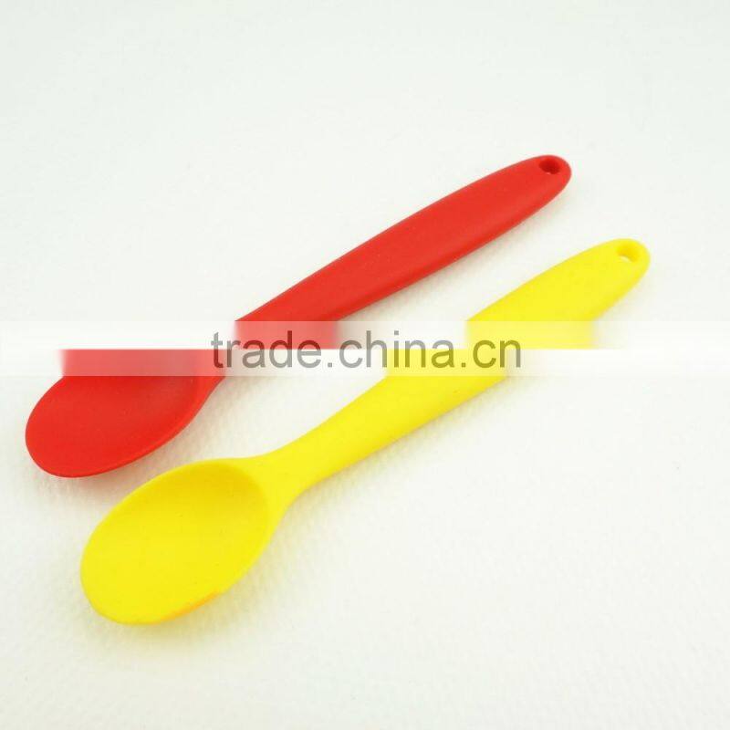 16053 baby silicone feeding spoon