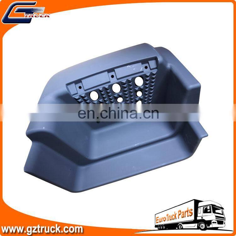 Heavy Duty Truck Parts Body System Boarding Step OEM 504103232 504103233 504053092 for IVEC TRUCK Right Foot Step Plate