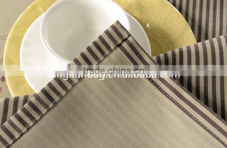 2015 beautiful comfortable fashion cheap table cover