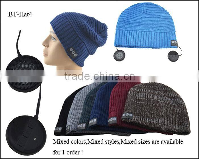 New Coming Christmas Hat Bluetooth Beanie with Earphone