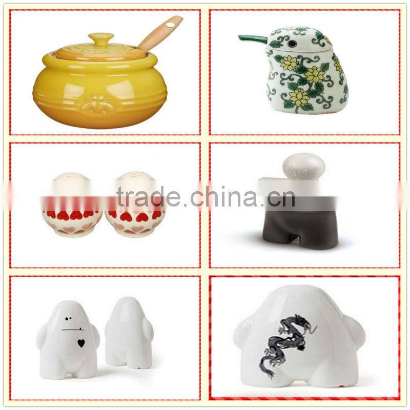 Top quality white and red kichen ware home decor cruet set