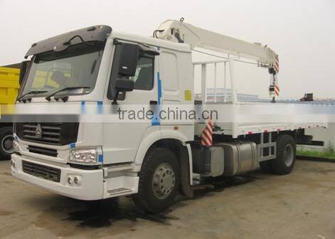 SINOTRUK TRUCK MOUNTED CRANE