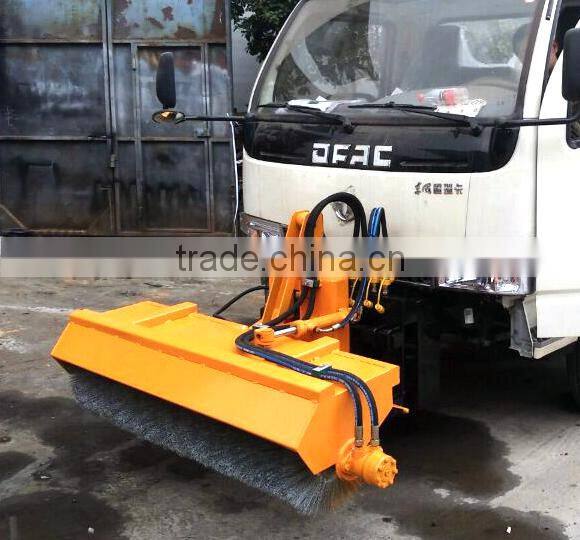 IKOM asphalt distributor with clean device