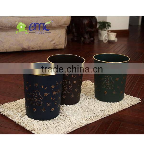 Plastic Rabbit style Trash Can