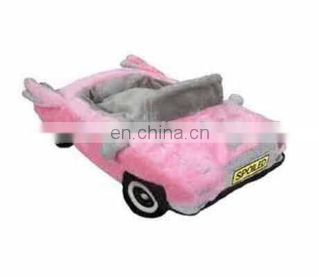 2015 Fashion design car shape pink color Chihuahua small dog beds