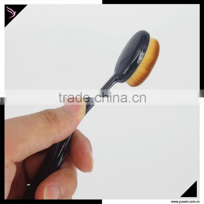 Oval cosmetic foundation cream powder makeup brush