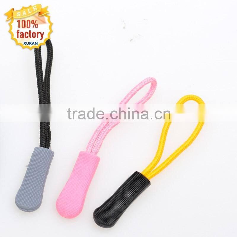 nylon puller cord, sportswear plastic zipper puller with logo with cord