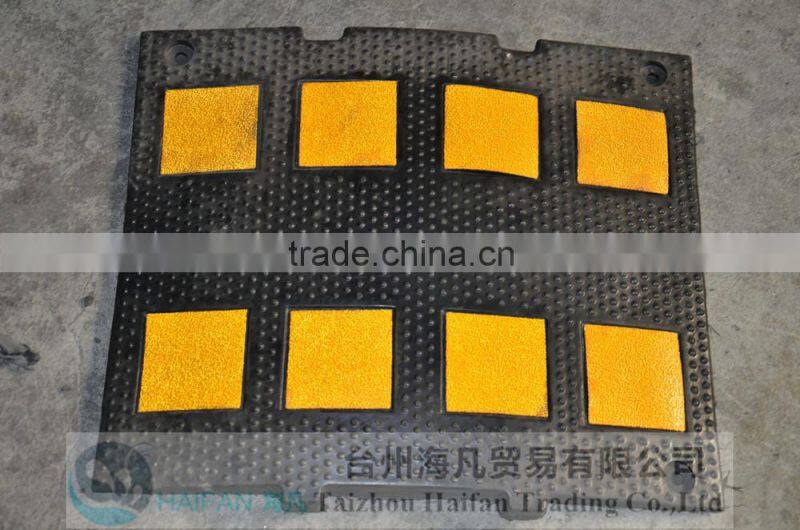 500*600*50mm Traffic Removable High Quality Speed Hump/ European standard High strength road speed bump for safety