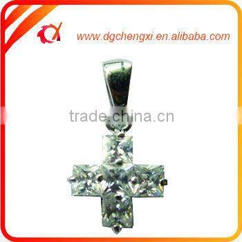 Hot Selling Bling Key-Shaped Crystal Pendant Necklace