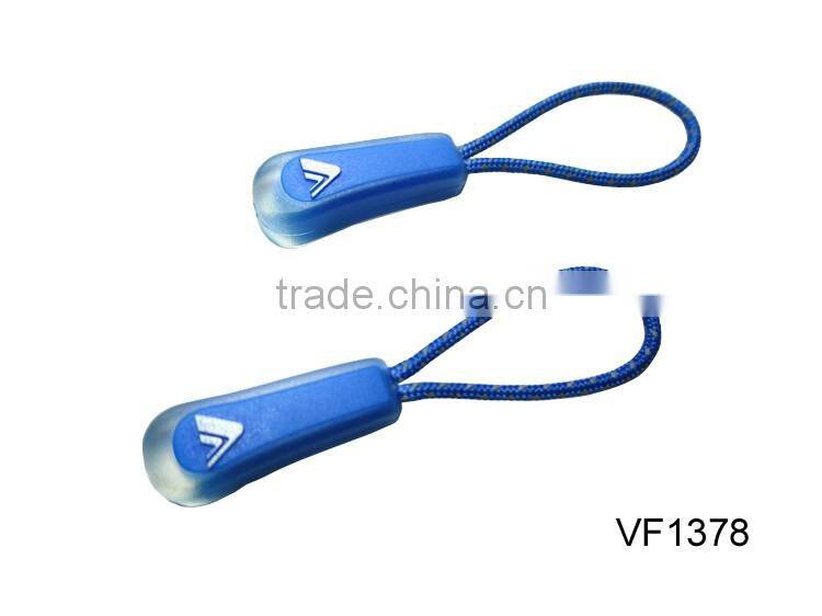Multiple color custom plastic zipper puller for outdoor garment