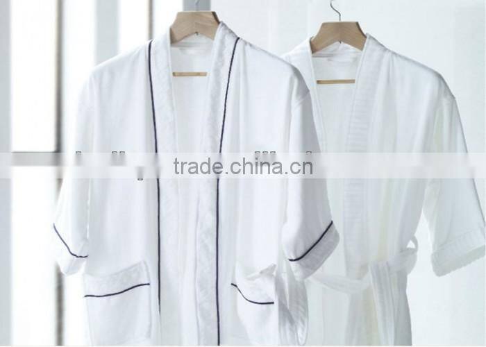 Elegant Four Seaon Bathrobe Waffle White Bathrobe Unisex Hotle Quality Bathrobe