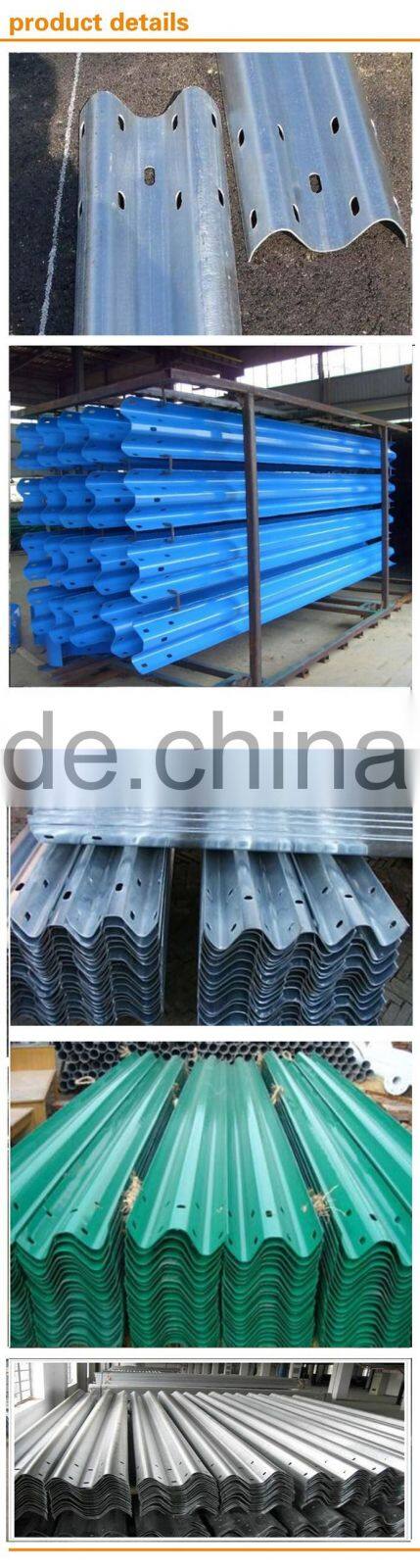 Plastic spraying guardrail, traffic safety facilities