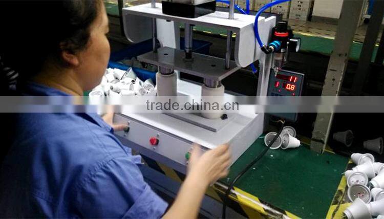 TUV SUD CE cetificate approved PC led lamp led e27, A60 led bulb light in China