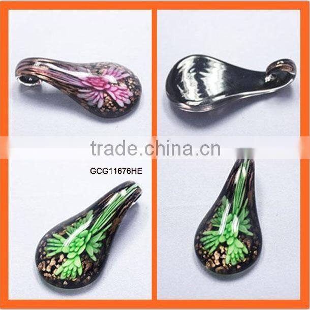 Teardrop shape Murano glass pendant necklace