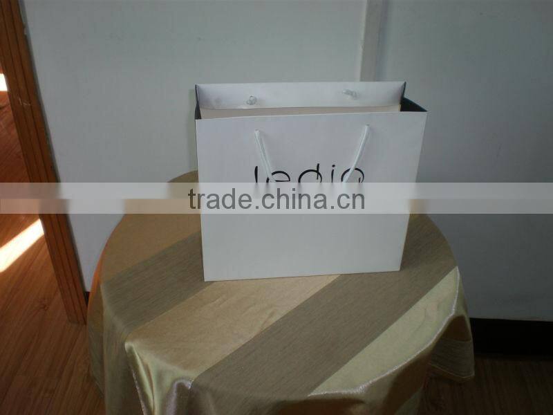 Paper bag in packaging & printing wholesale by paper bag manufacturer