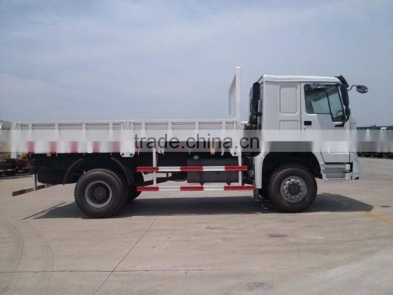 sinotruk howo 4x2 cargo truck with 290hp engine
