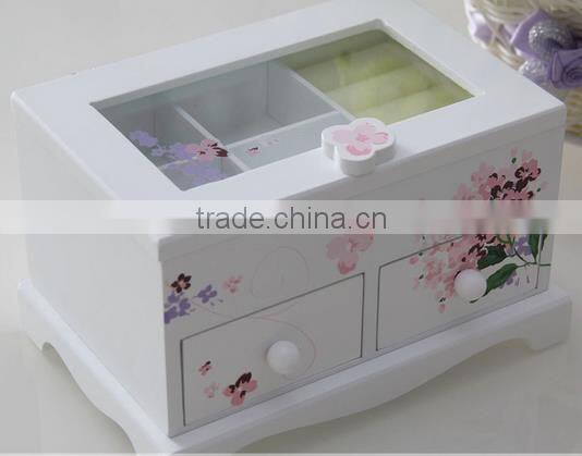 white Wooden jewelry box