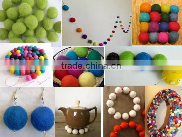 2017 New Products Handmade Craft eco friendly 2cm Wool Nepal Felt material Dryer Balls Necklace for Jewelry Beads Made in China
