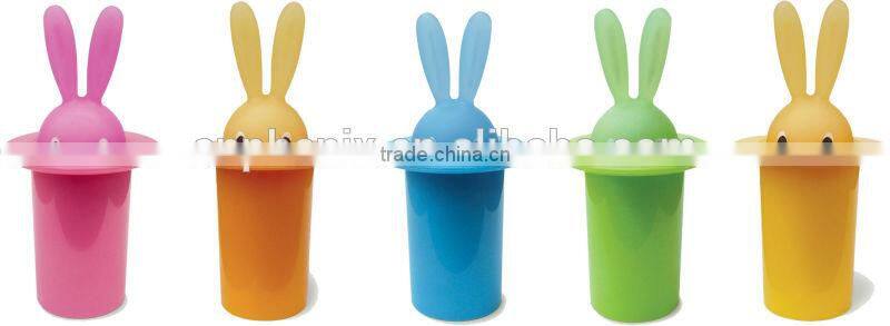 Rabbit shape toothpick holder
