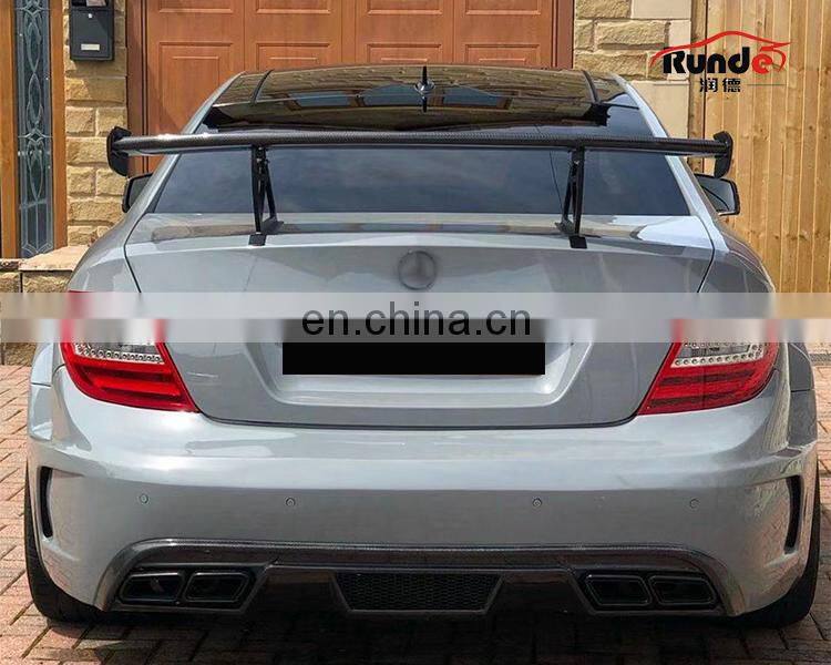 Runde Carbon Fiber Material Body Parts Spoiler For Mercedes-Benz W204 C63507 Modified BS Style C200C260 spoiler