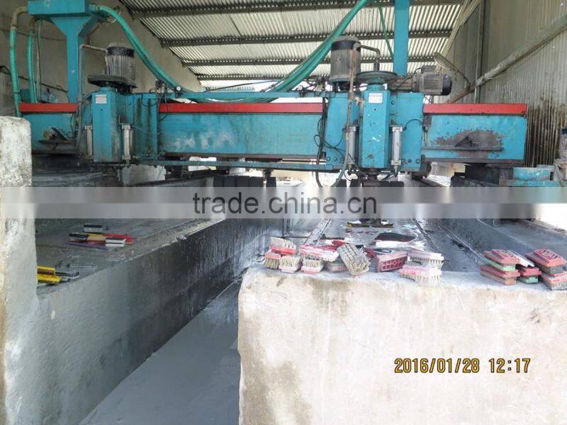 Metal Type Triangle Polishing Brick Abrasive Block (4 segments embed in bakelite)