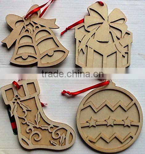 Cheap Price Wooden Crafts Christmas Ornament Wooden Carving Decoration Snowflake