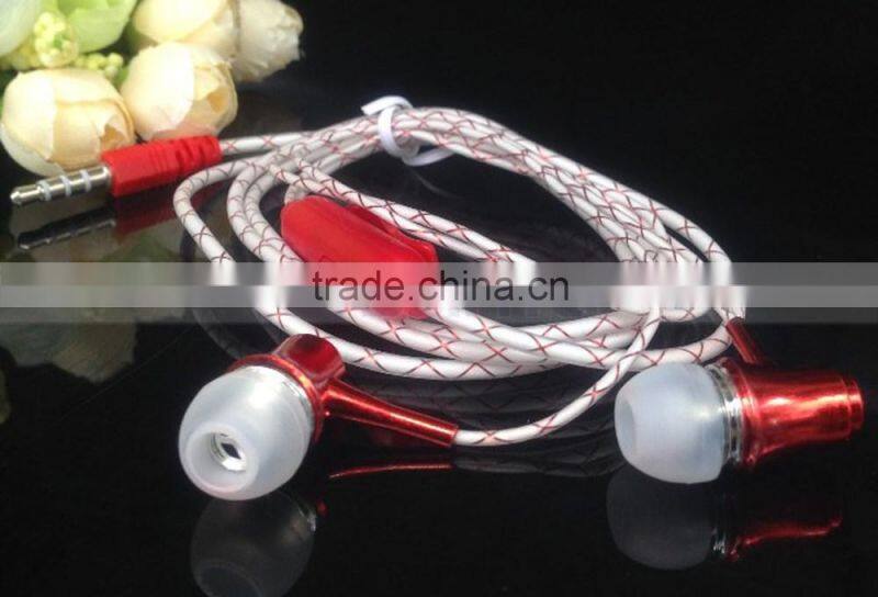 Metal Head Cheap Colorful Earphones Headset LED Flash Night Light Noctilucent Earphone With Clip Mic For Smart Phone