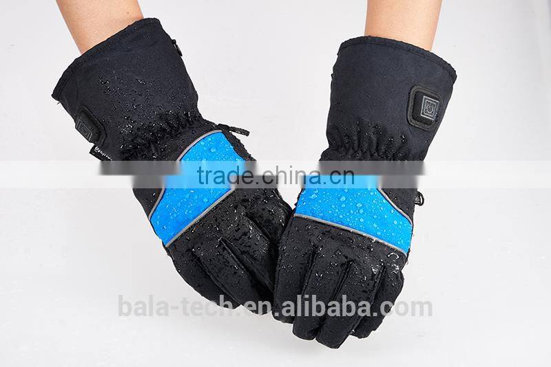 hot gloves make every finger keep warm in the witnter
