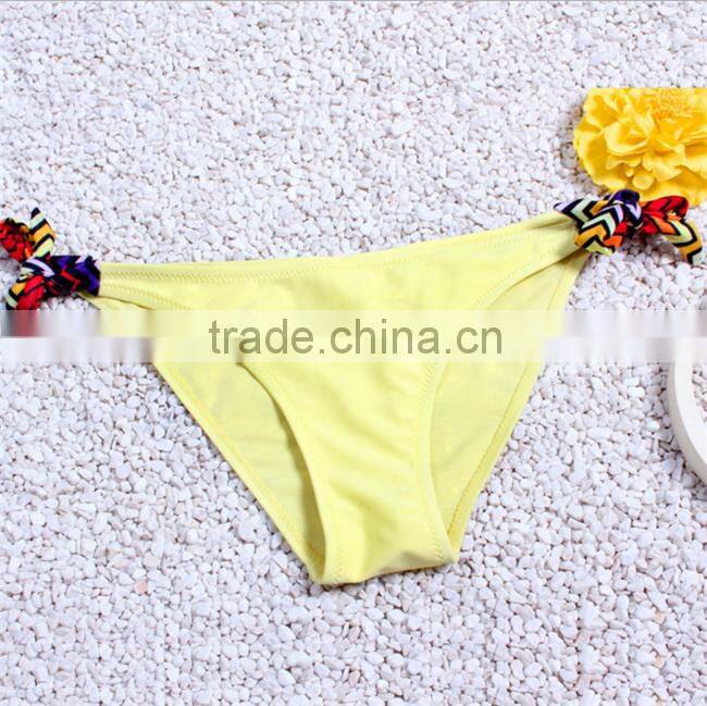 2016 wholesale Female Split Triangle Swimwear Sexy Printing bikini