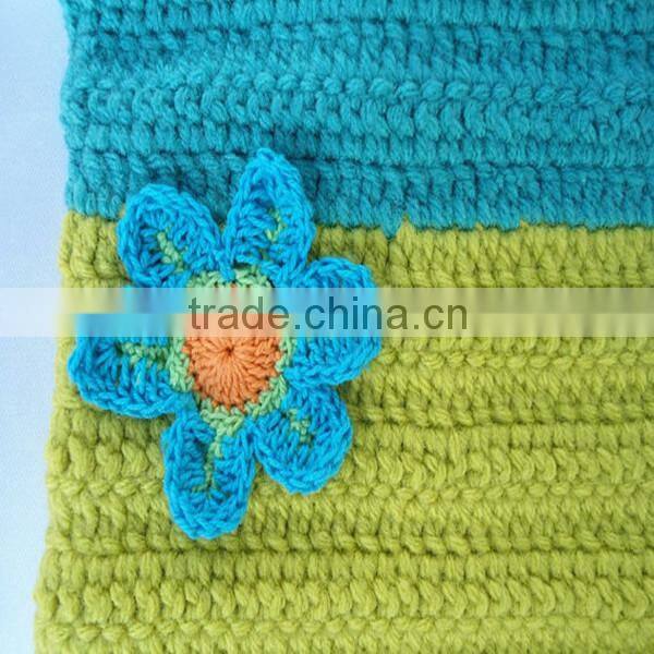 2015 handmade women crochet hand bag with knitted flower