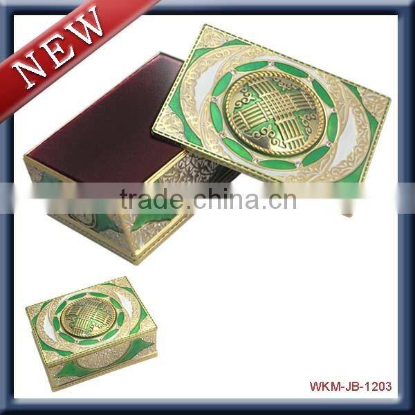 Cute and New plastic large easter egg