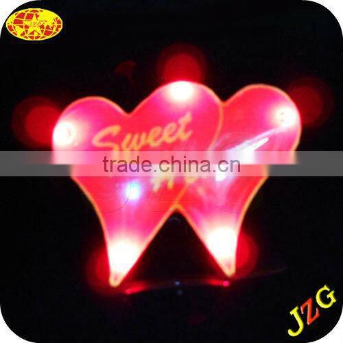 2014 new promotion product Flashing Heart Pin For Valentine's Day