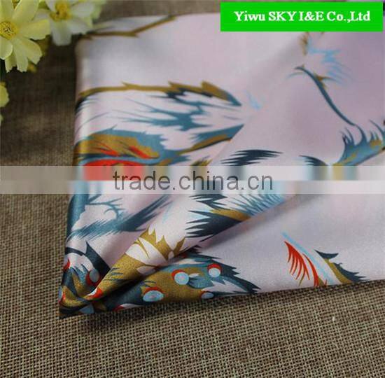 2015 New Design Floral Printing Satin Fabric for Ladies Garments