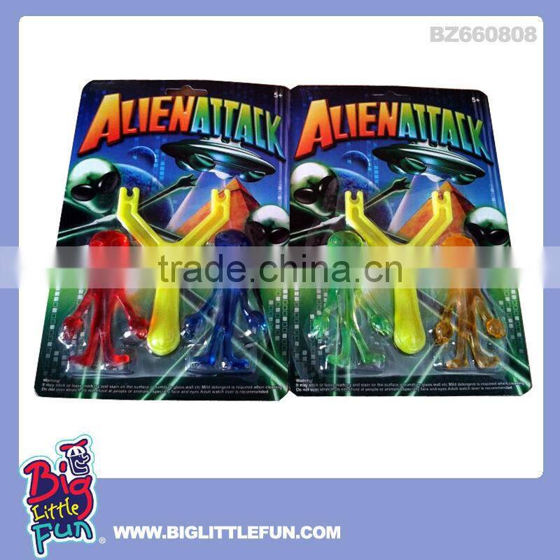 Plastic slingshot toy pig