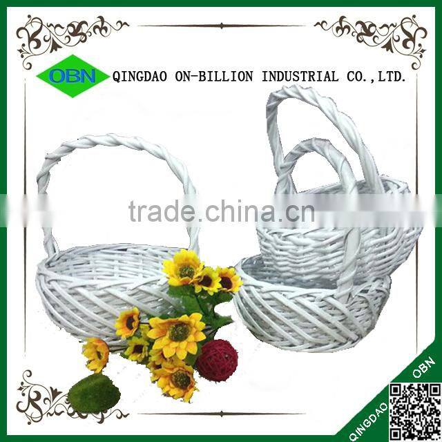 Cheap white wicker flower basket with handle