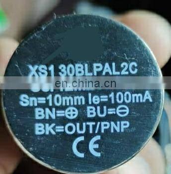 XS130BLPAL2C Inductive proximity switch