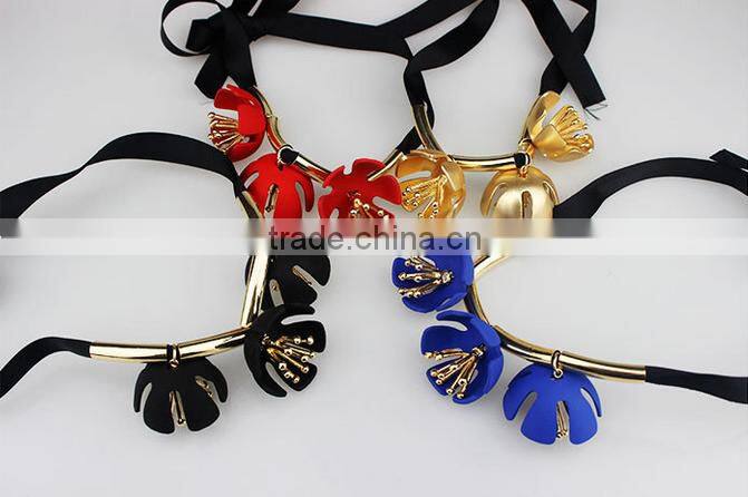 Wholesale Jewelry Handmade Short Collar Flower Necklace Fashion Women Jewelry