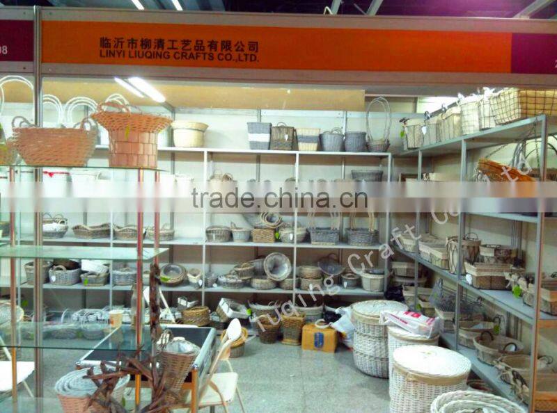 Wholesale Shabby Chic Country wicker heart Hurricane Lantern basket with glass insert Tealight Holder basket