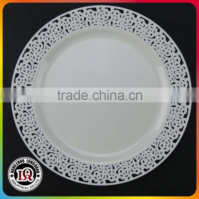 Disposable Round Plastic Plate With Carved Flower