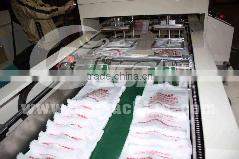 CE Standard Automatic T-shirt Bag Making Machine