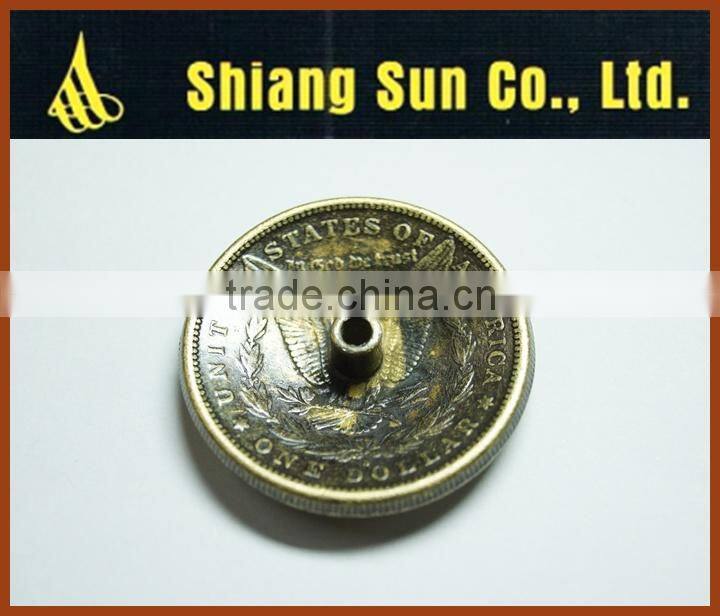 2015 Fahsion top competing price high quality custom rhinestone concho