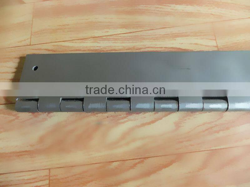 Aluminum continuous piano hinge