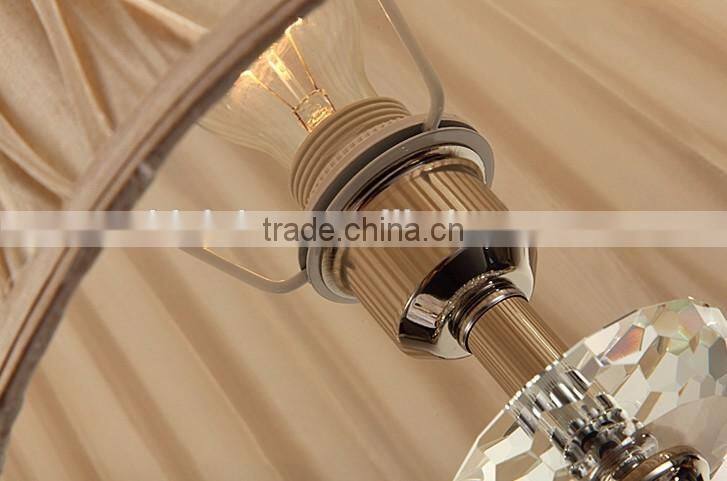 Luxury K9 clear crystal carving fabric lampshade table lamp
